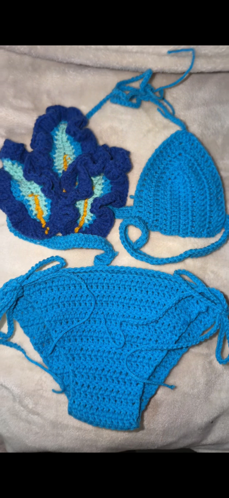 Lily Bikini Set.